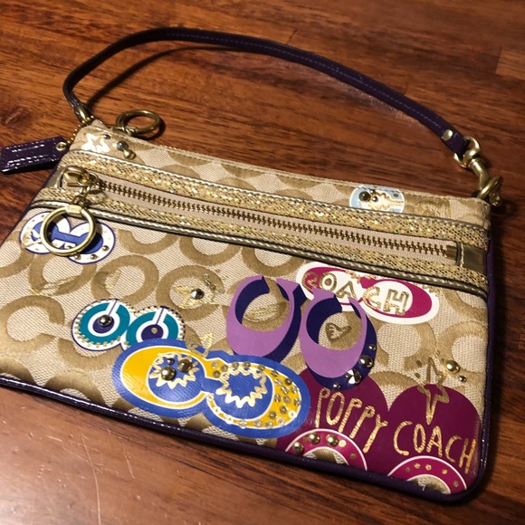 Coach Poppy Large Wristlet Bling